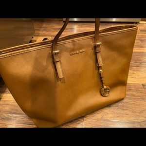Michael Kors Tote